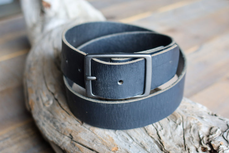 MATTE BLACK LEATHER BELT