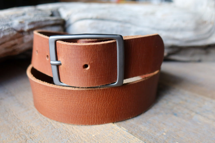 SOLID BROWN LEATHER BELT