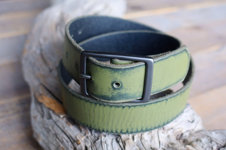 DISTRESSED CAMO LEATHER BELT